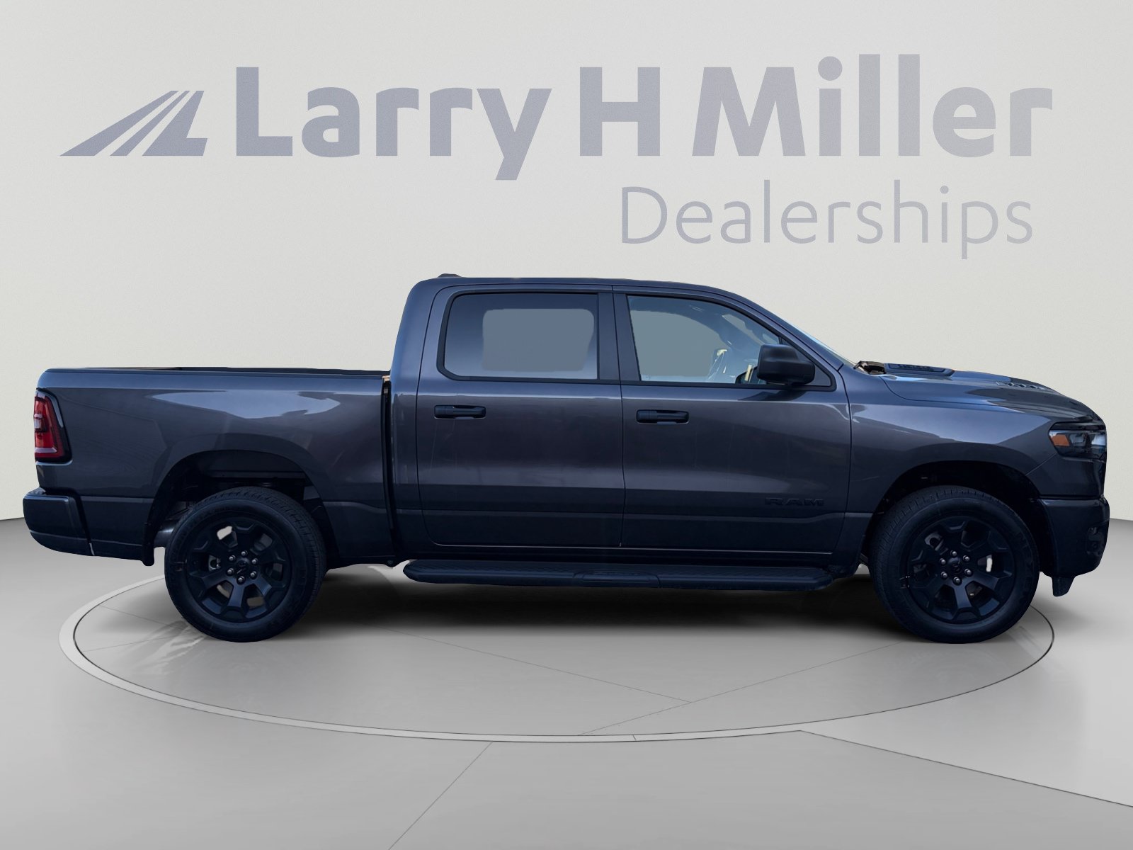 New 2026 RAM 1500 Express AWD/4WD image 6