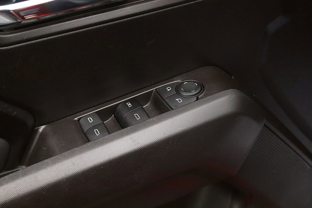 Used 2024 GMC Canyon Elevation w/ Elevation Premium Package RWD image 11
