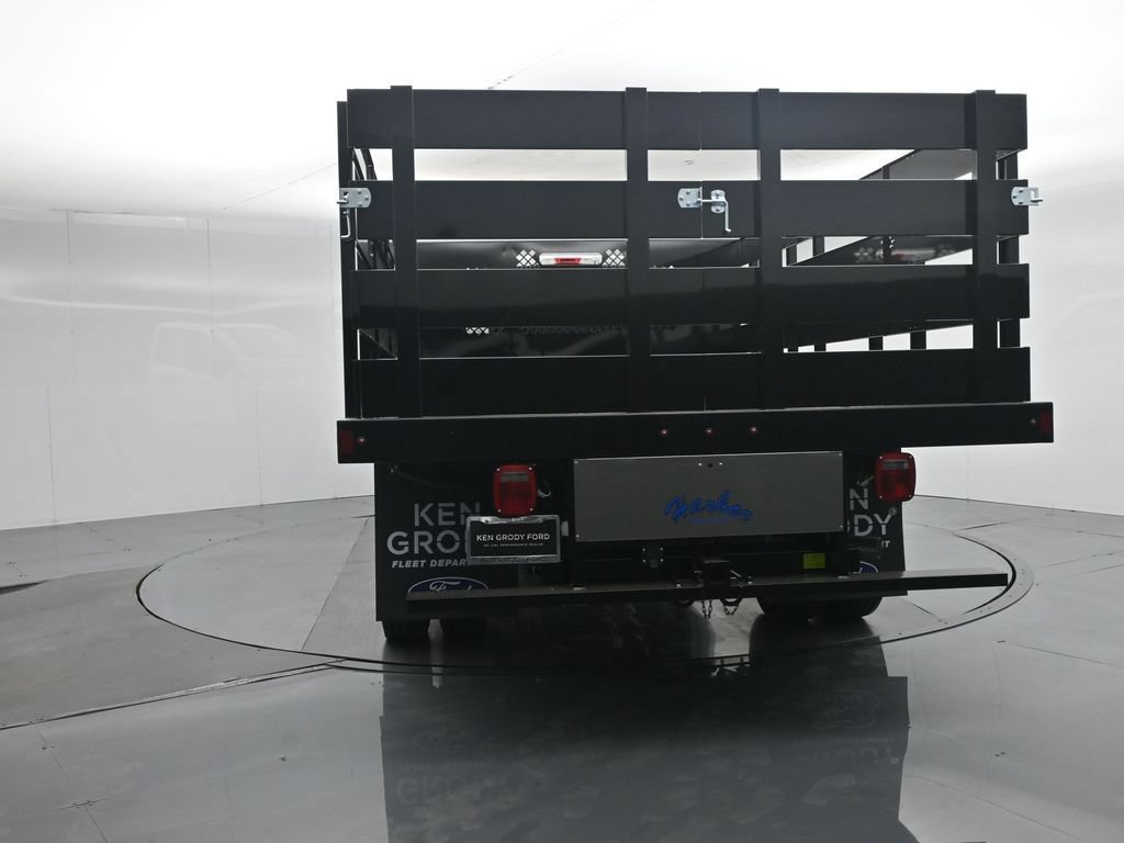 New 2026 Ford F450 XL w/ XL Chrome Package RWD image 23