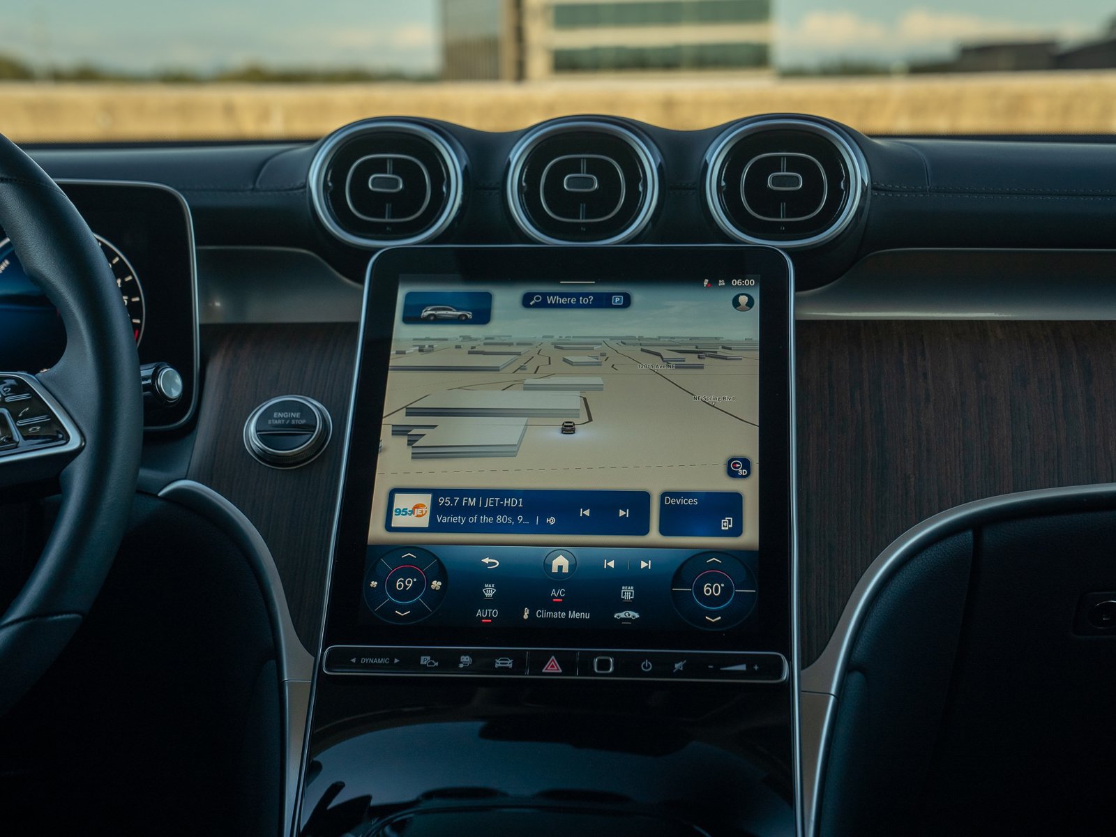Certified 2025 Mercedes-Benz GLC 350e 4MATIC image 20
