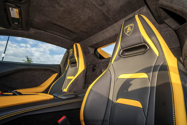 Used 2026 Lamborghini Temerario AWD/4WD image 24
