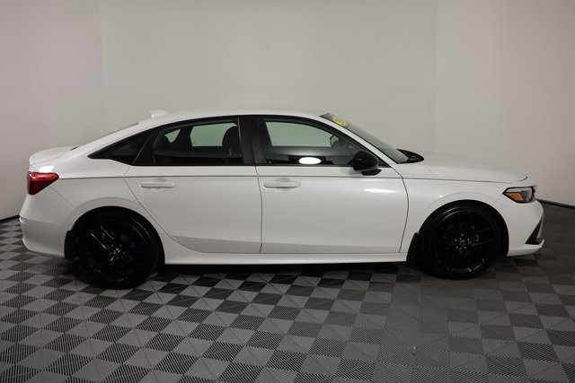 Used 2024 Honda Civic Sport image 9