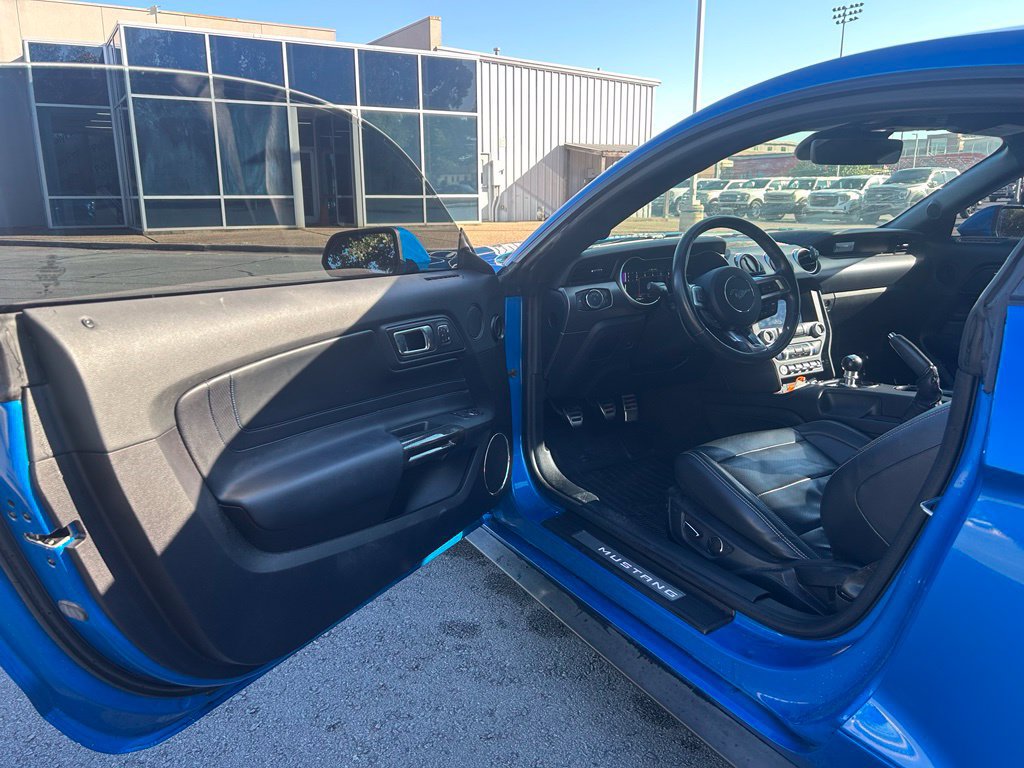 Used 2019 Ford Mustang GT Premium w/ Equipment Group 401A RWD image 14