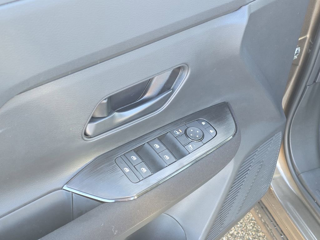 New 2026 Nissan Kicks S image 9