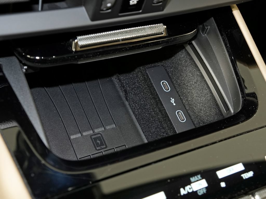 New 2026 Porsche Cayenne AWD/4WD image 31