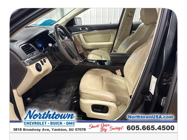 Used 2013 Lincoln MKS AWD image 9