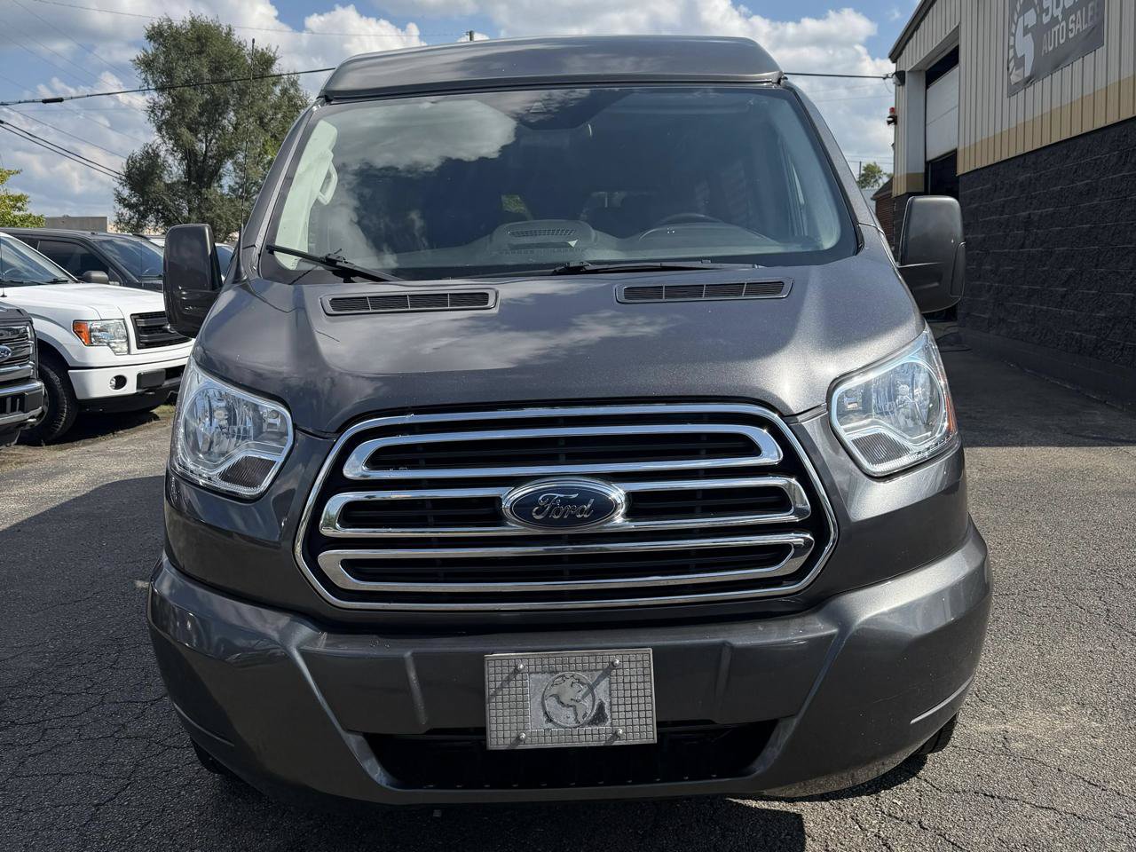 Used 2019 Ford Transit 150 130 Low Roof w/ Exterior Upgrade Package RWD image 8