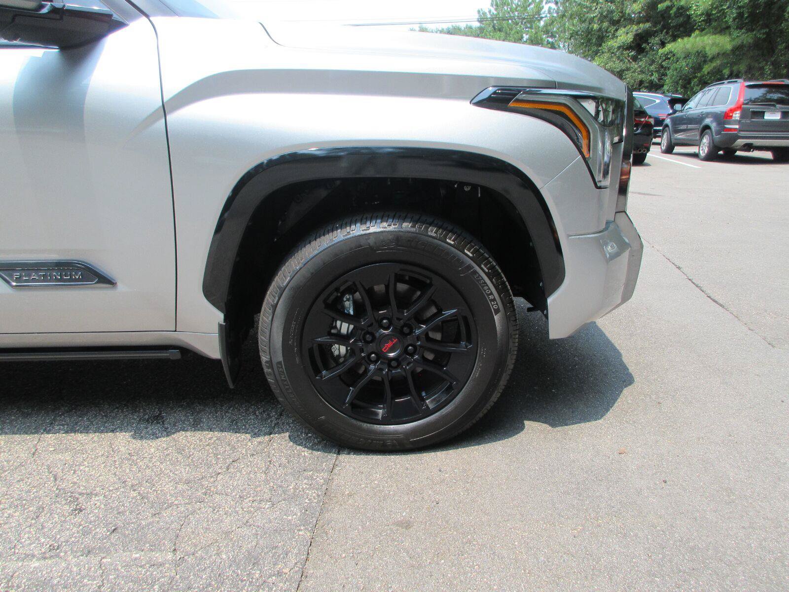Used 2025 Toyota Tundra Platinum w/ TRD Off-Road Package AWD/4WD image 19
