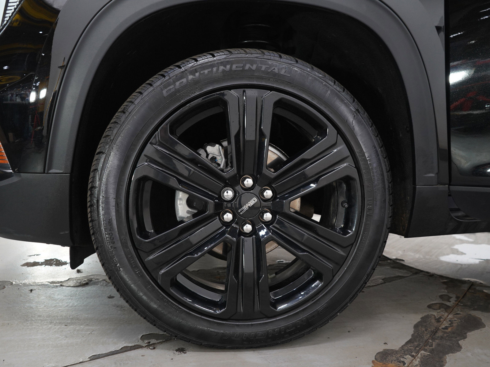 Used 2025 GMC Acadia Elevation w/ Elevation Premium Package AWD/4WD image 30