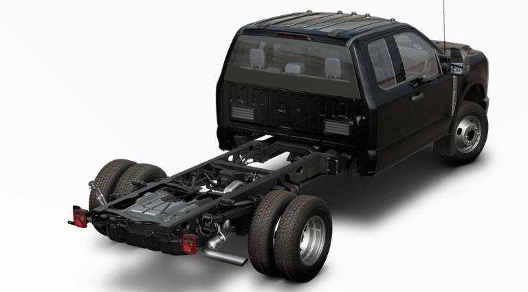 New 2025 Ford F350 XL w/ XL Chrome Package image 28