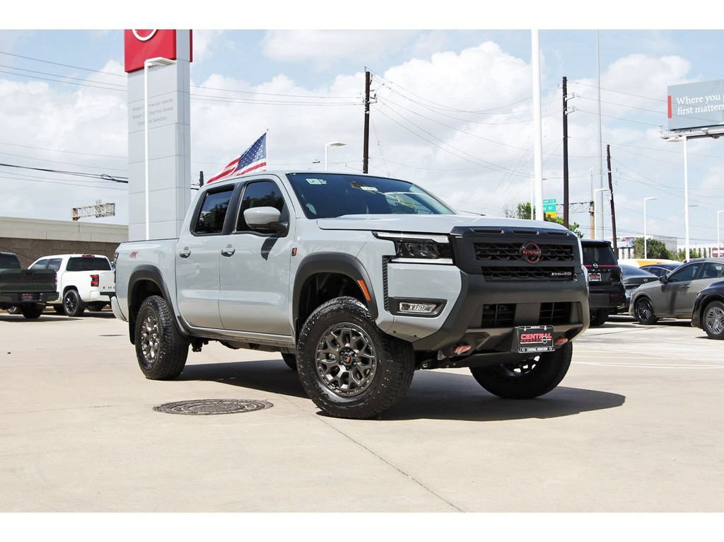 New 2026 Nissan Frontier PRO-4X w/ Pro-4x Convenience Package