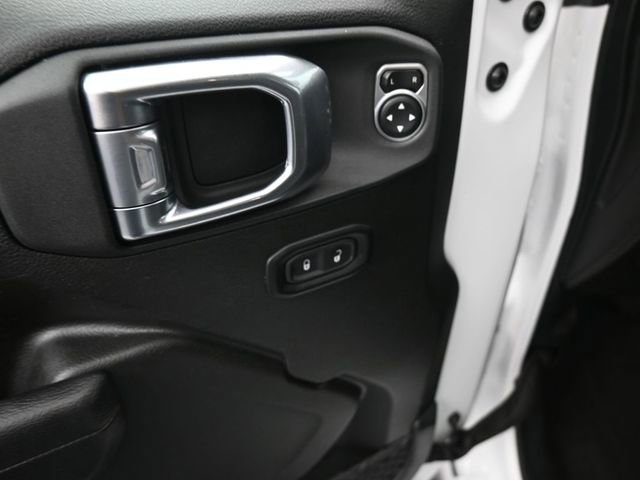 Used 2025 Jeep Wrangler Unlimited Rubicon image 13