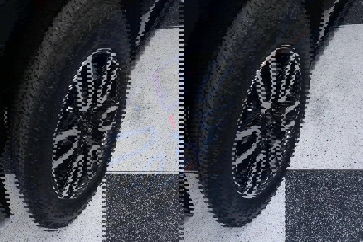 Used 2023 GMC Yukon XL AT4 w/ AT4 Premium Plus Package image 41