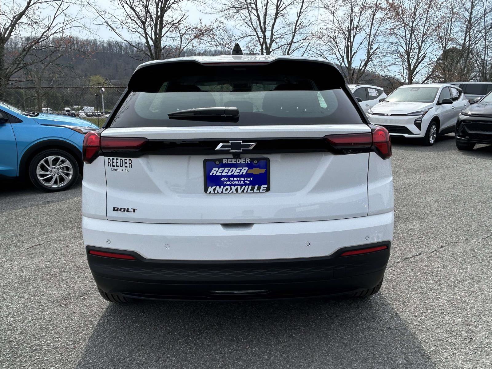 New 2027 Chevrolet Bolt LT w/ Comfort Package FWD image 4