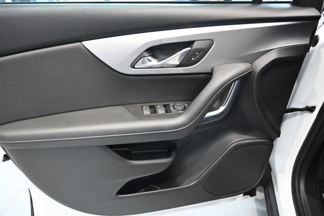 Used 2023 Chevrolet Blazer LT w/ Driver Confidence Package image 25