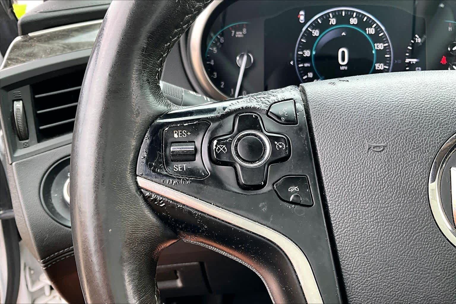 Used 2015 Buick LaCrosse Leather FWD image 21