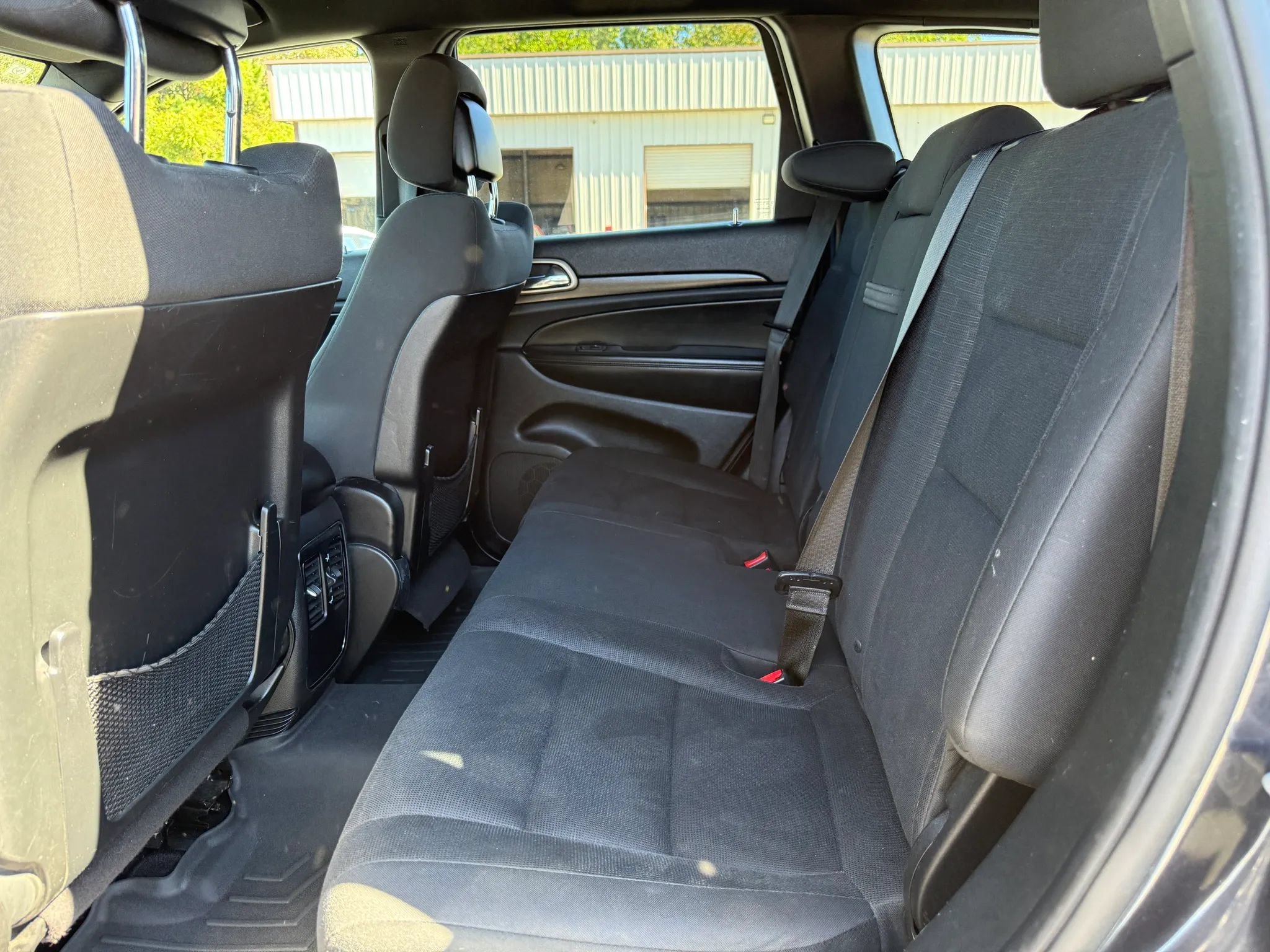 Used 2014 Jeep Grand Cherokee Laredo w/ Quick Order Package 23E AWD/4WD image 21