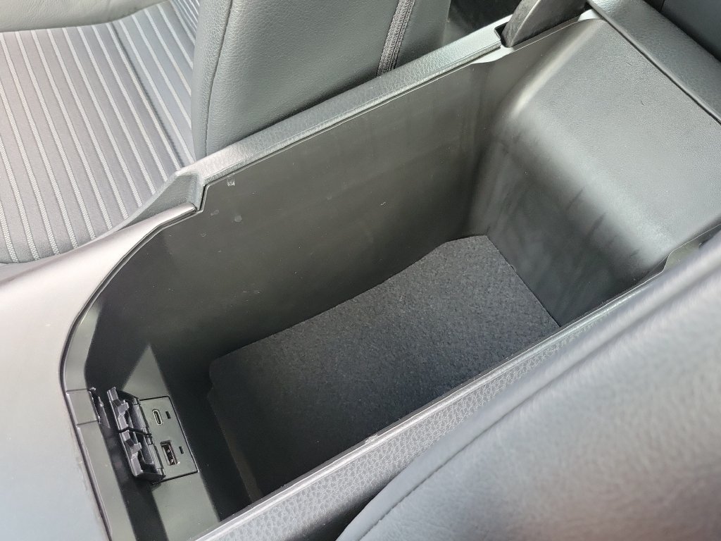 Used 2024 Toyota Camry SE FWD image 14