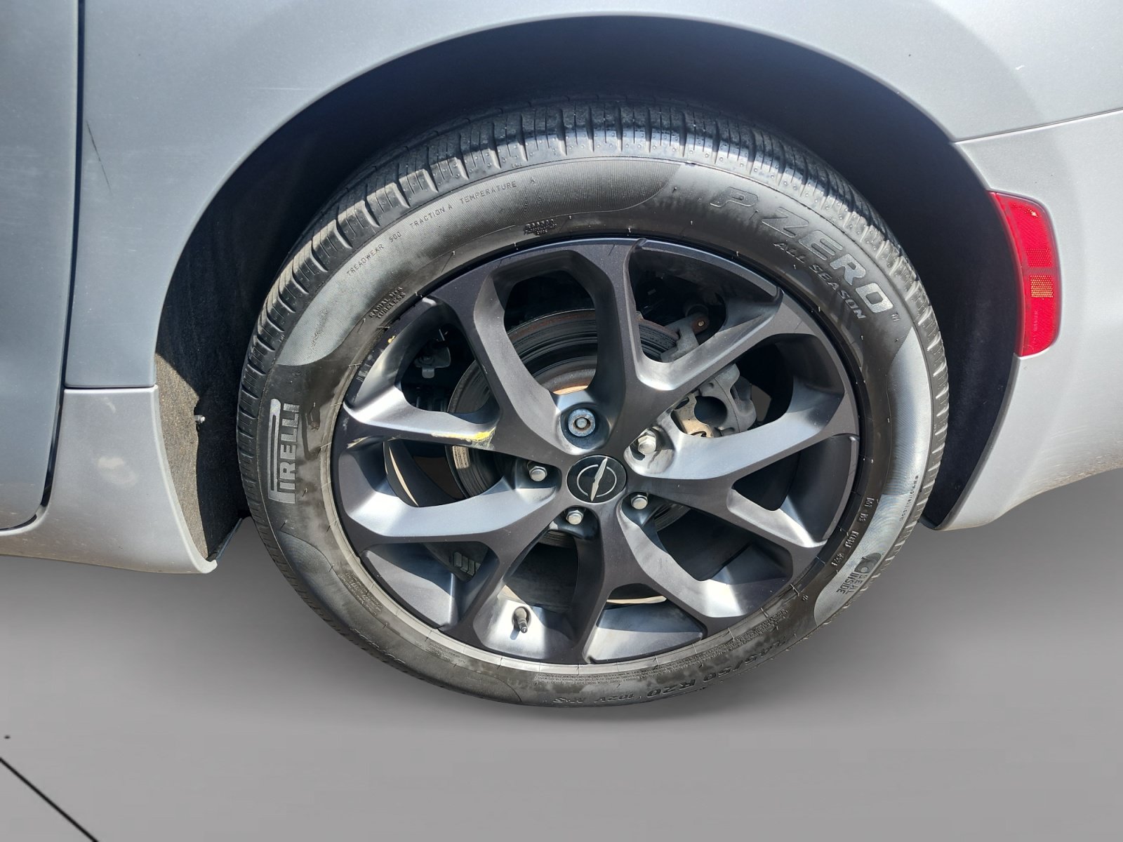 Used 2022 Chrysler Pacifica Limited w/ S Appearance Package FWD image 15