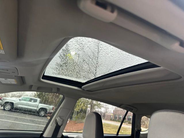 Used 2015 Toyota RAV4 XLE image 16