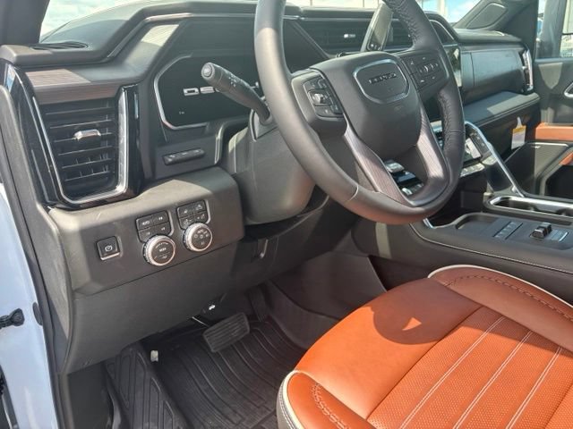 New 2026 GMC Sierra 2500 Denali Ultimate AWD/4WD image 14
