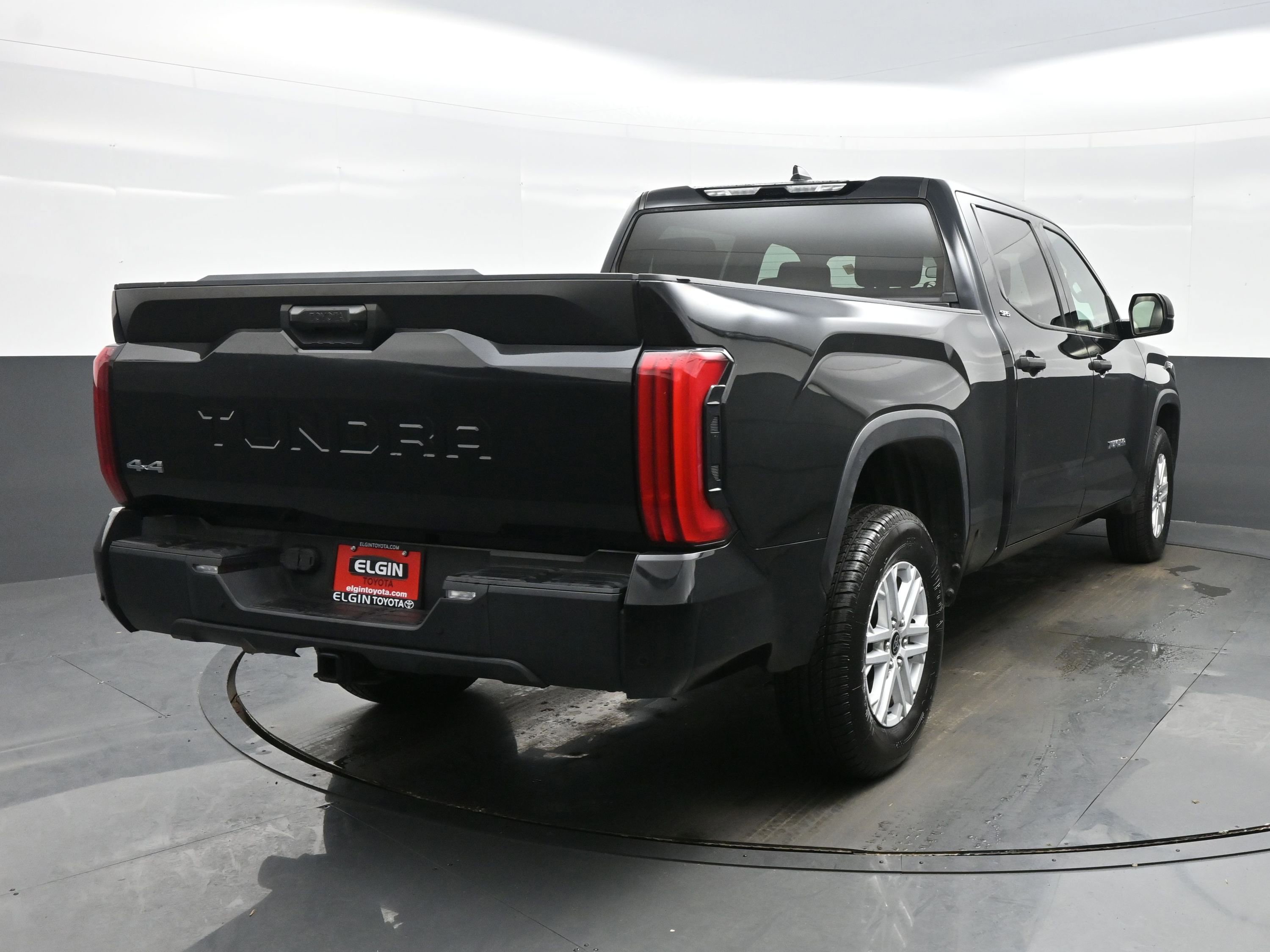 Used 2022 Toyota Tundra SR5 image 5
