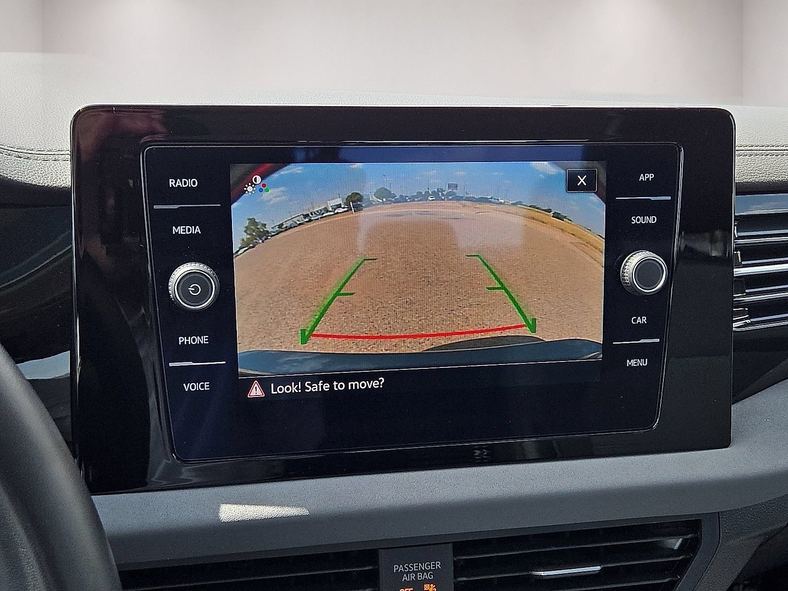 Used 2025 Volkswagen Jetta SE FWD image 26