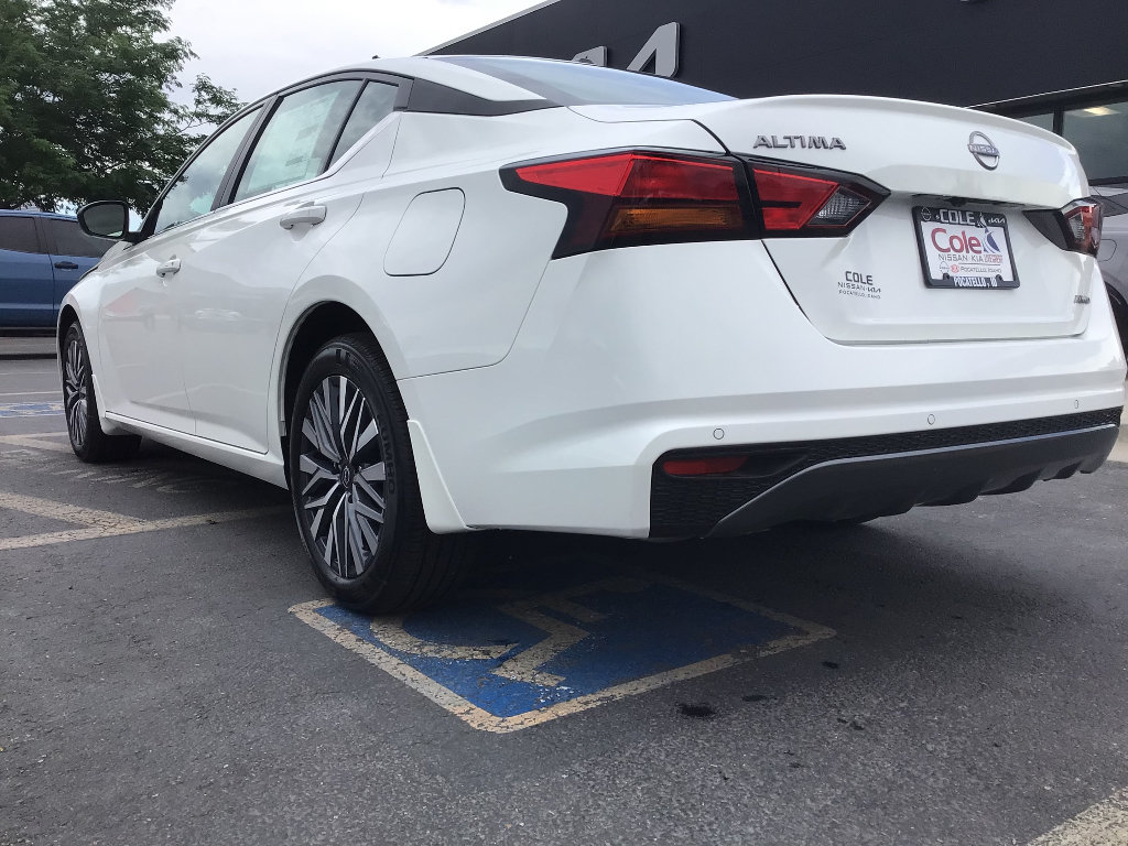 New 2026 Nissan Altima 2.5 SV AWD/4WD image 3