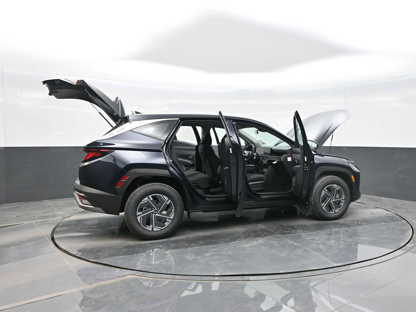 New 2026 Hyundai Tucson Blue SE image 30