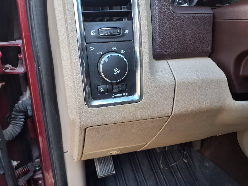 Used 2013 RAM 2500 Laramie w/ Protection Group AWD/4WD image 21