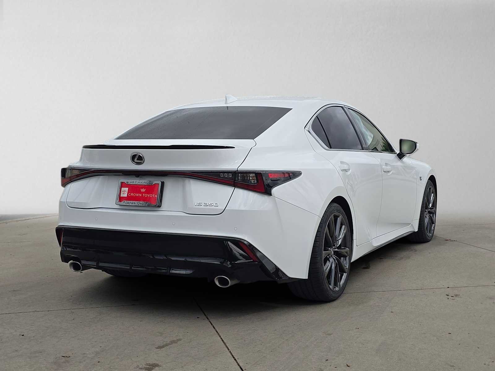 Used 2024 Lexus IS 350 F Sport RWD image 3