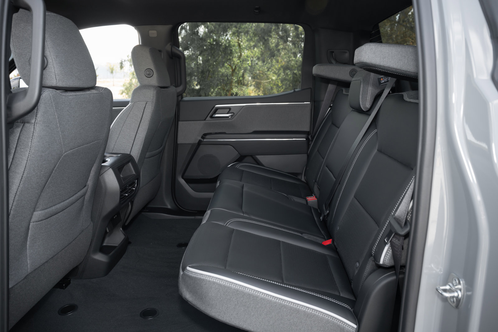 New 2026 GMC Sierra EV Elevation image 35