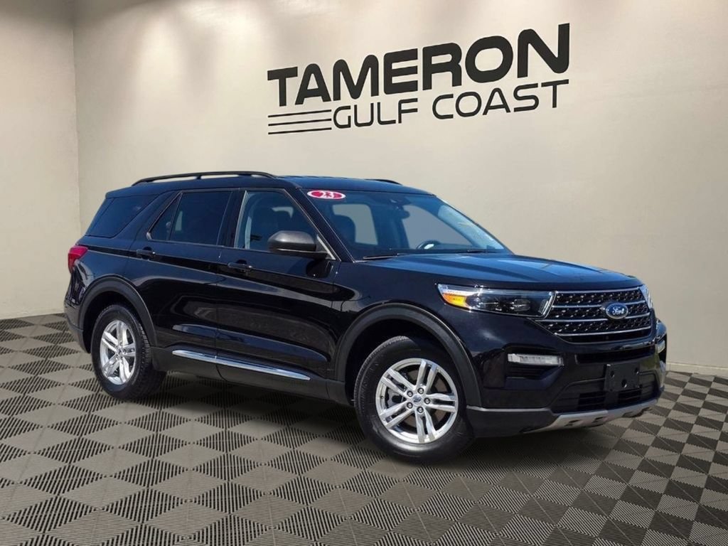 Used 2023 Ford Explorer XLT w/ Equipment Group 202A RWD image 1