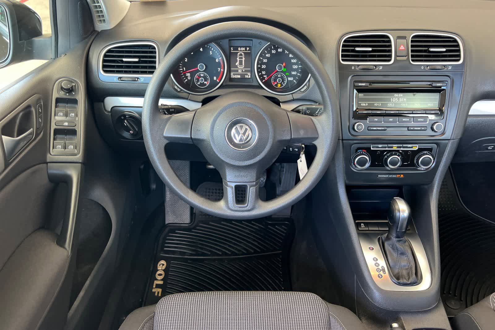 Used 2013 Volkswagen Golf 4-Door FWD image 15