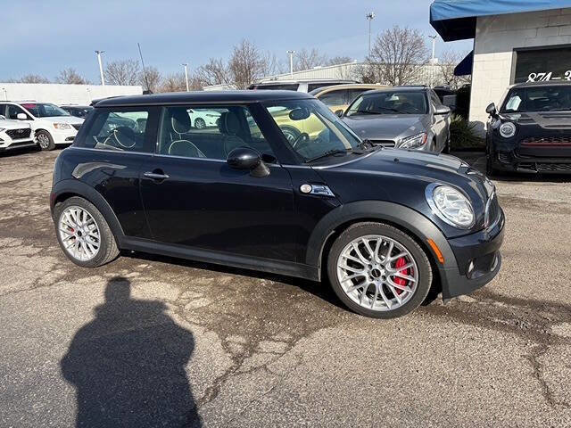 Used 2009 MINI Cooper John Cooper Works w/ Convenience Pkg image 3
