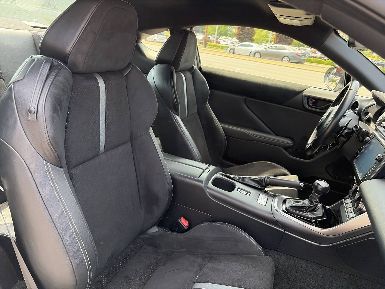 Used 2023 Toyota GR86 Premium RWD image 19