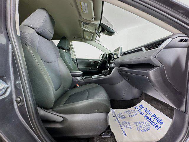 Certified 2024 Toyota RAV4 LE AWD/4WD image 26