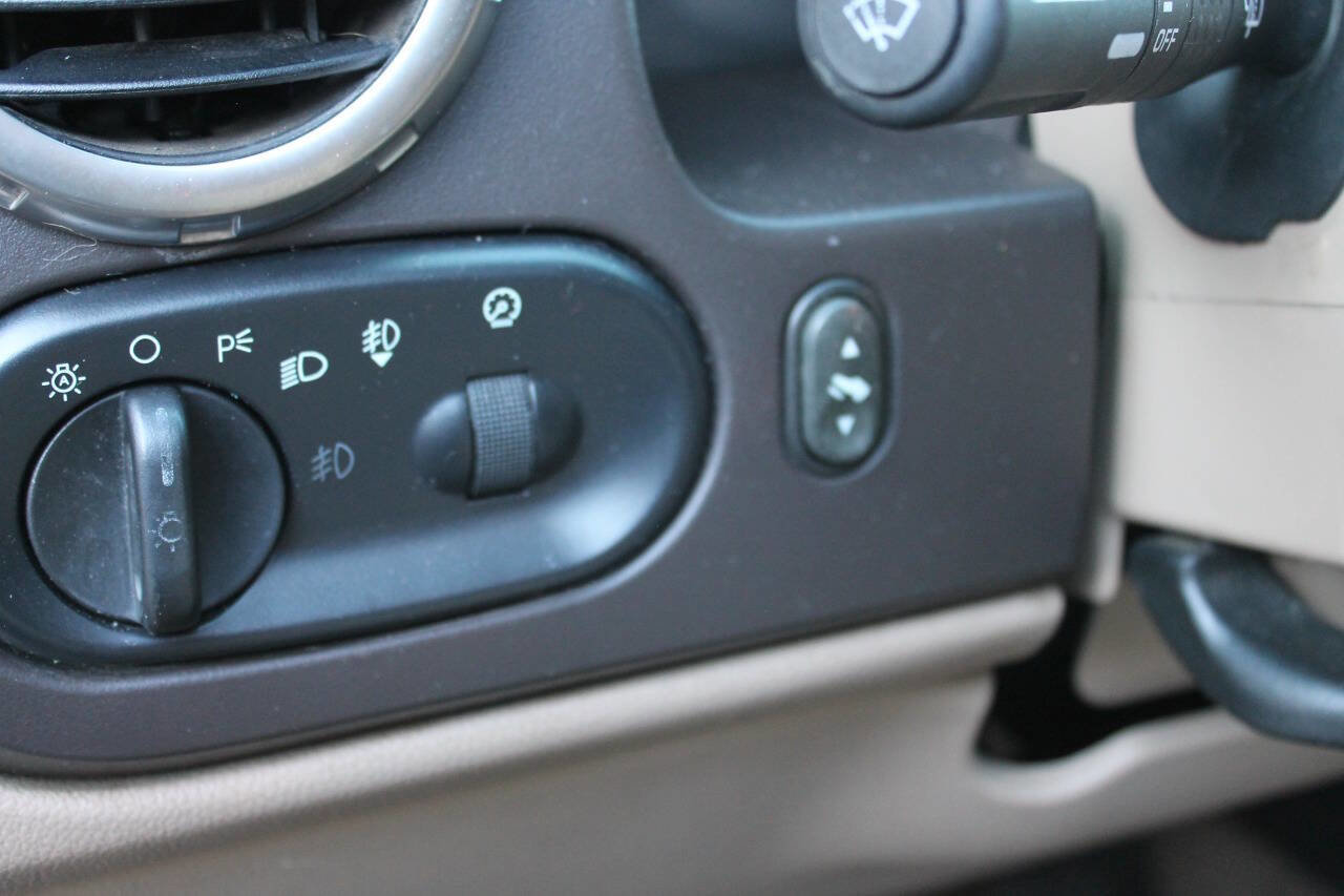 Used 2004 Ford Expedition Eddie Bauer RWD image 41