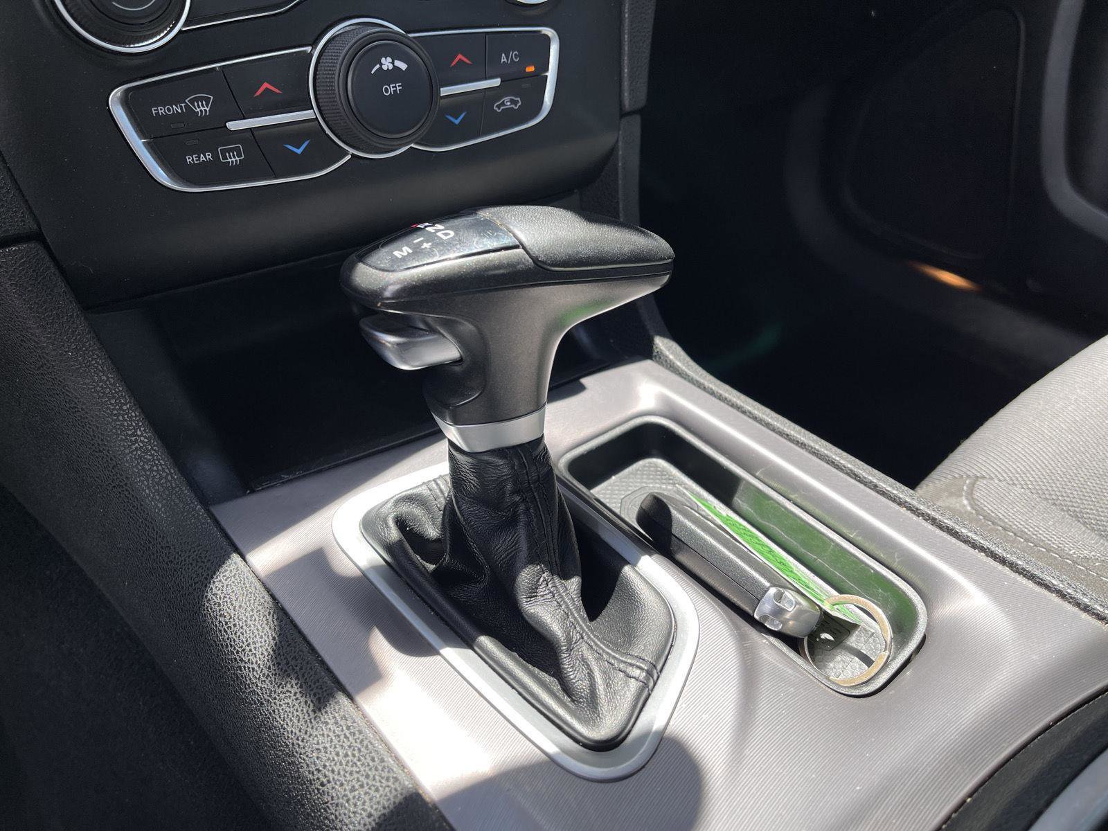 Used 2022 Dodge Charger SXT RWD image 25