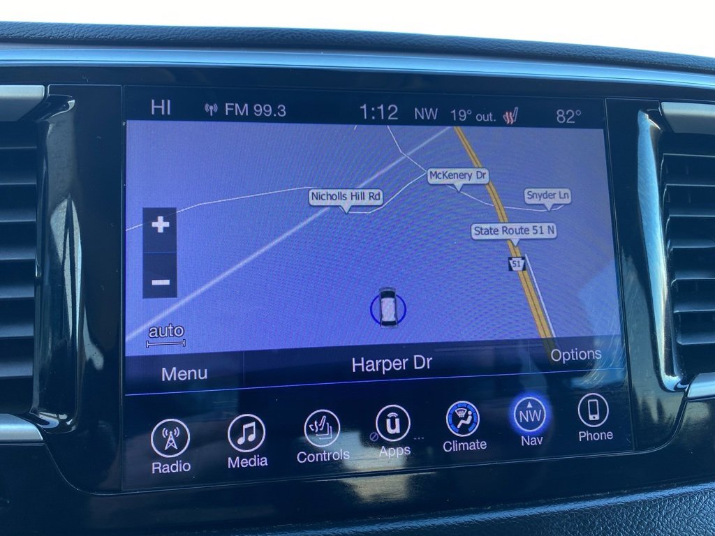 Used 2017 Chrysler Pacifica Touring-L image 38