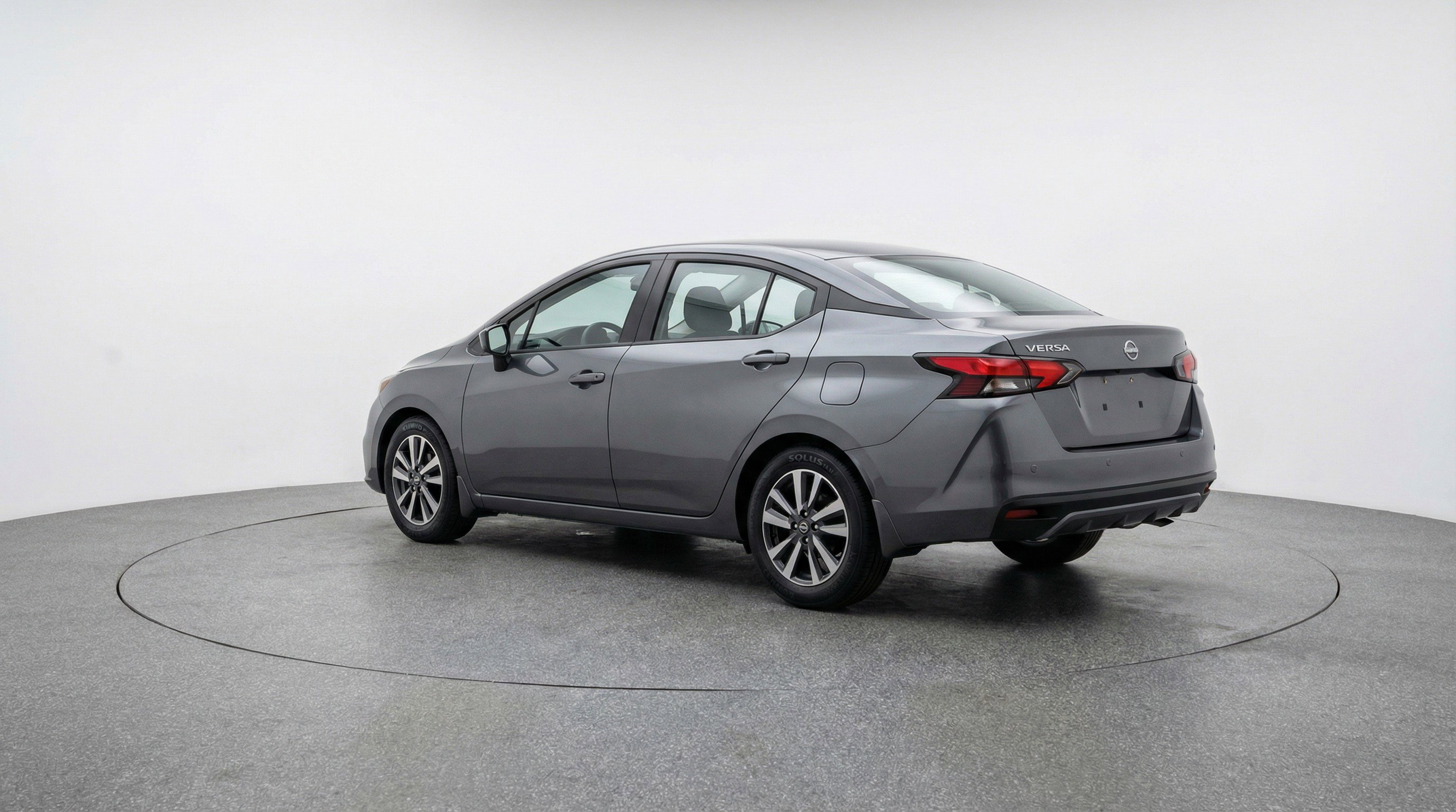 Used 2025 Nissan Versa SV image 6