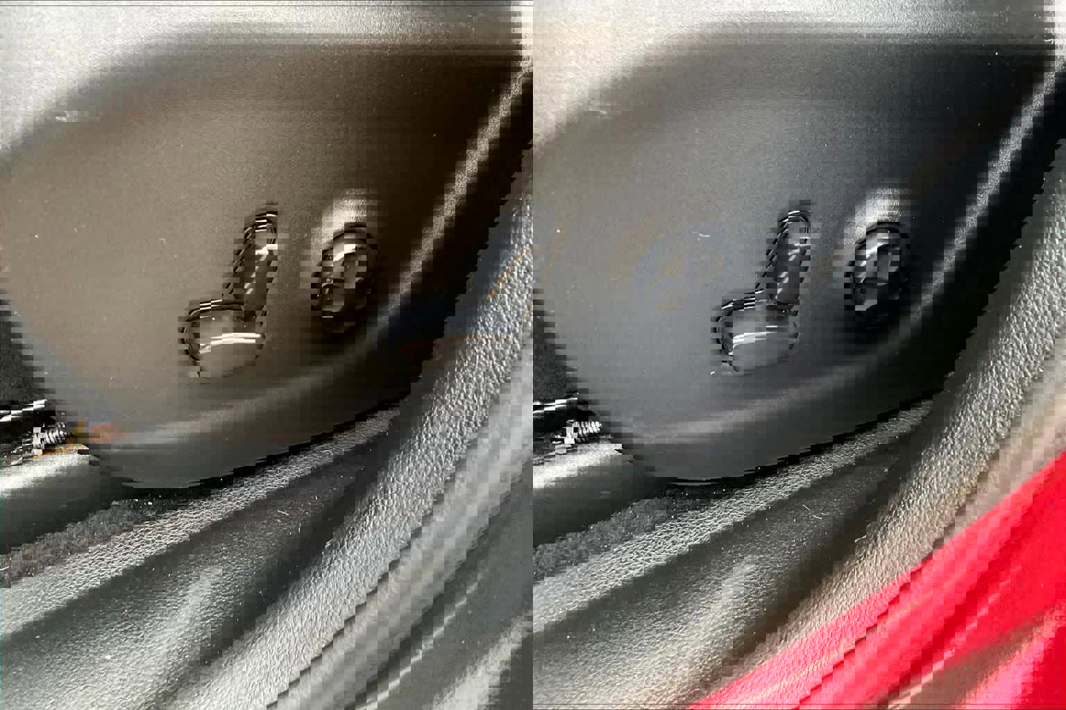 Used 2019 Jeep Cherokee Limited image 34