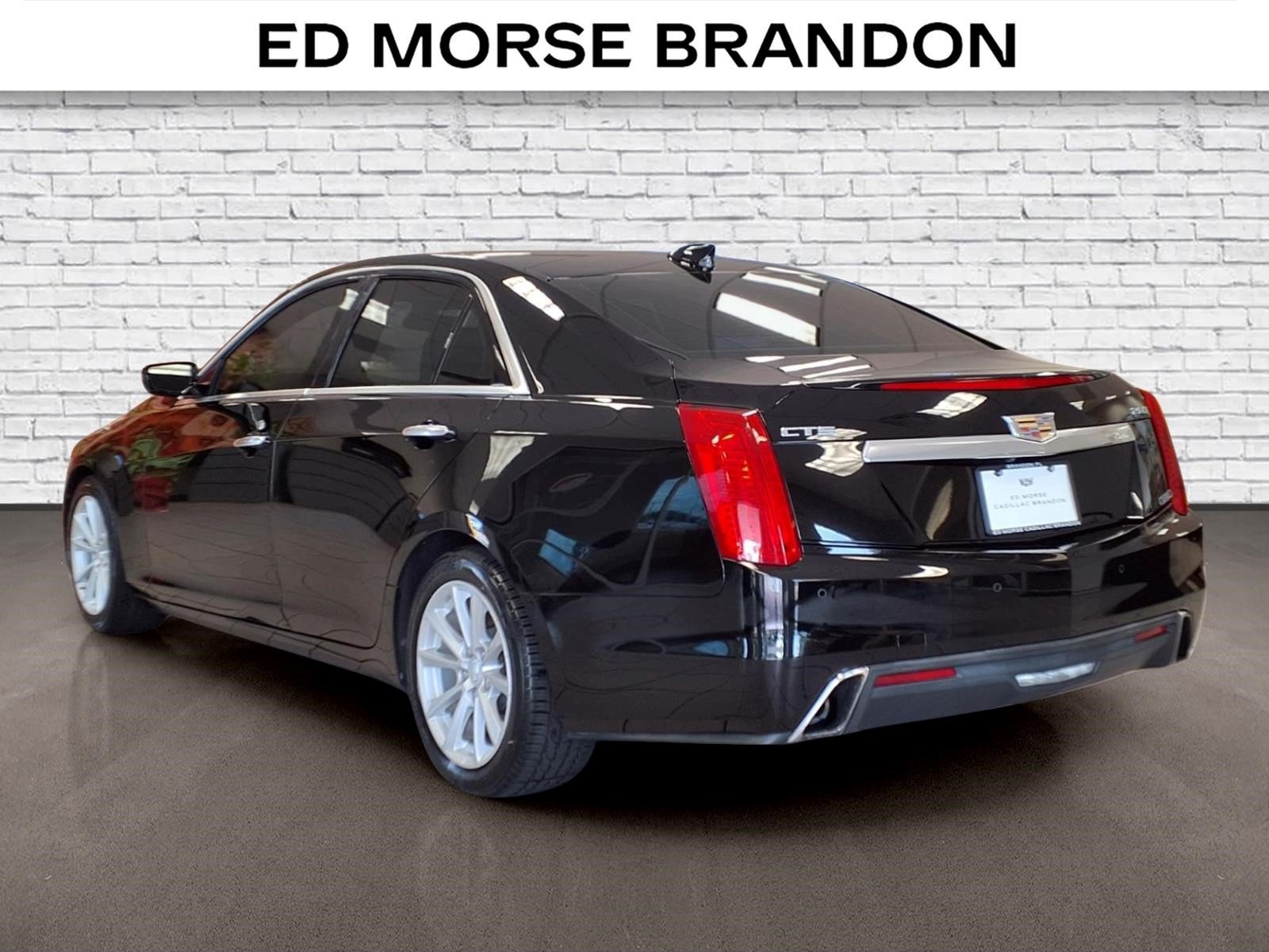 Used 2017 Cadillac CTS Sedan w/ Seating Package RWD image 3