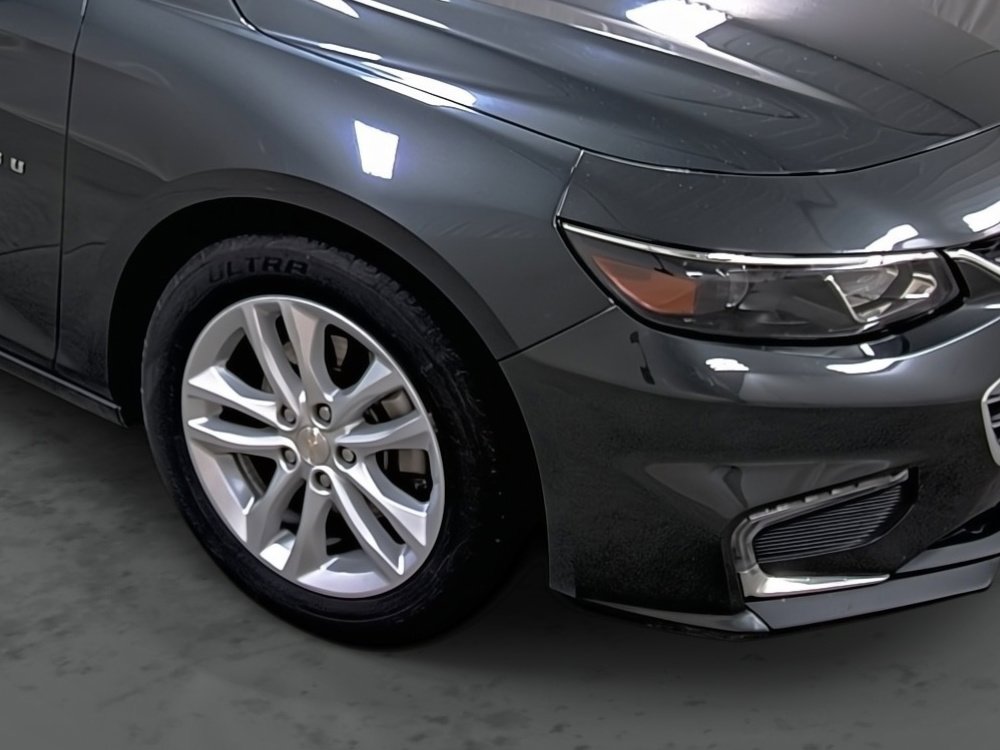 Used 2017 Chevrolet Malibu LT w/ Leather Package image 14