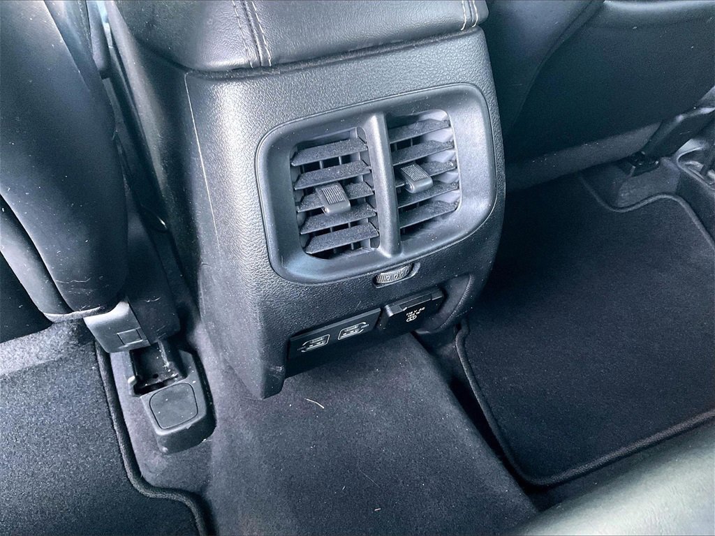 Used 2022 Jeep Cherokee Limited image 26