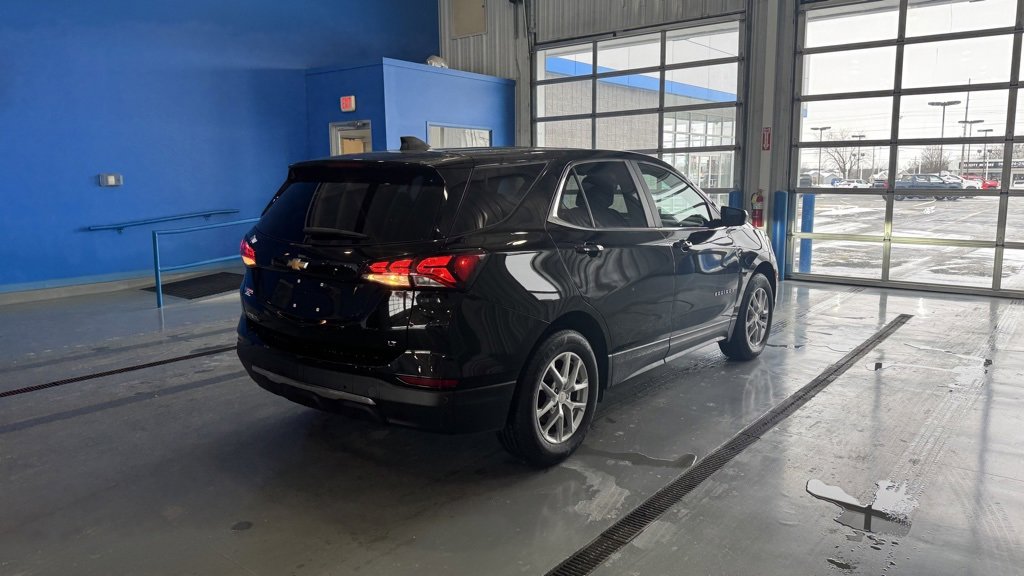 Used 2023 Chevrolet Equinox LT image 7