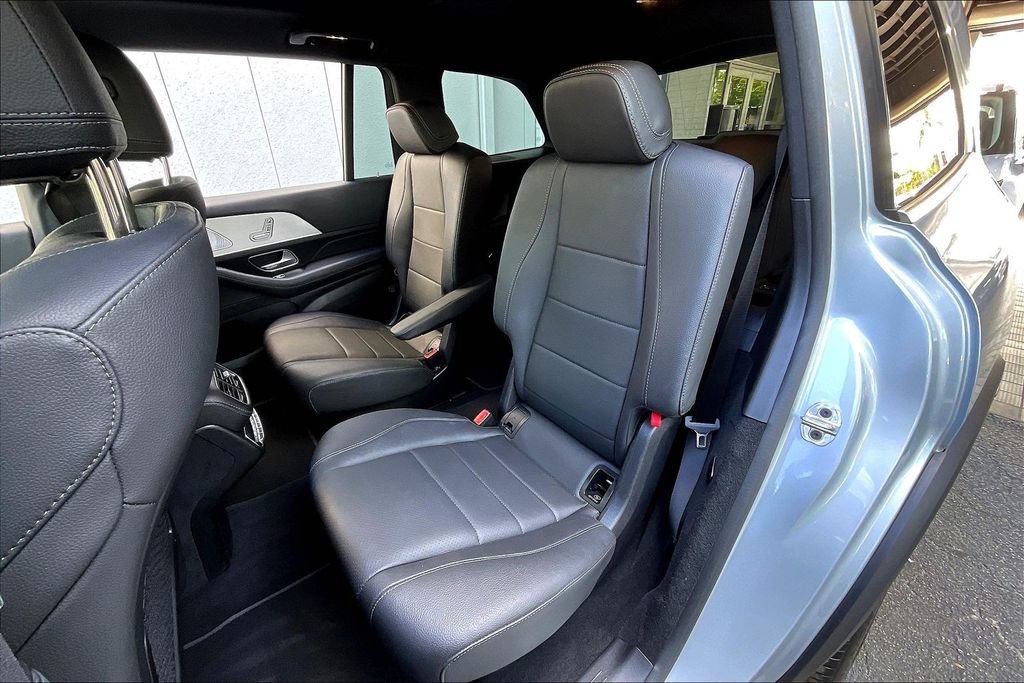 Used 2025 Mercedes-Benz GLS 450 4MATIC image 14