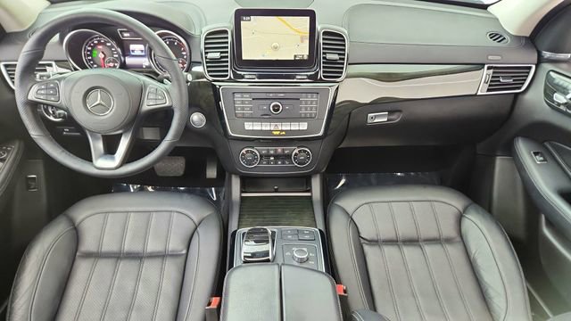 Used 2017 Mercedes-Benz GLS 450 4MATIC image 92