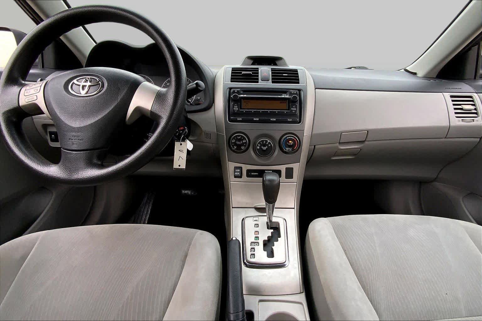Used 2012 Toyota Corolla LE FWD image 15