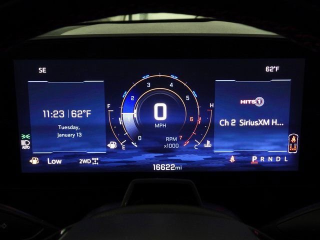 Used 2024 Chevrolet Traverse RS w/ LPO, Floor Liner Package image 38